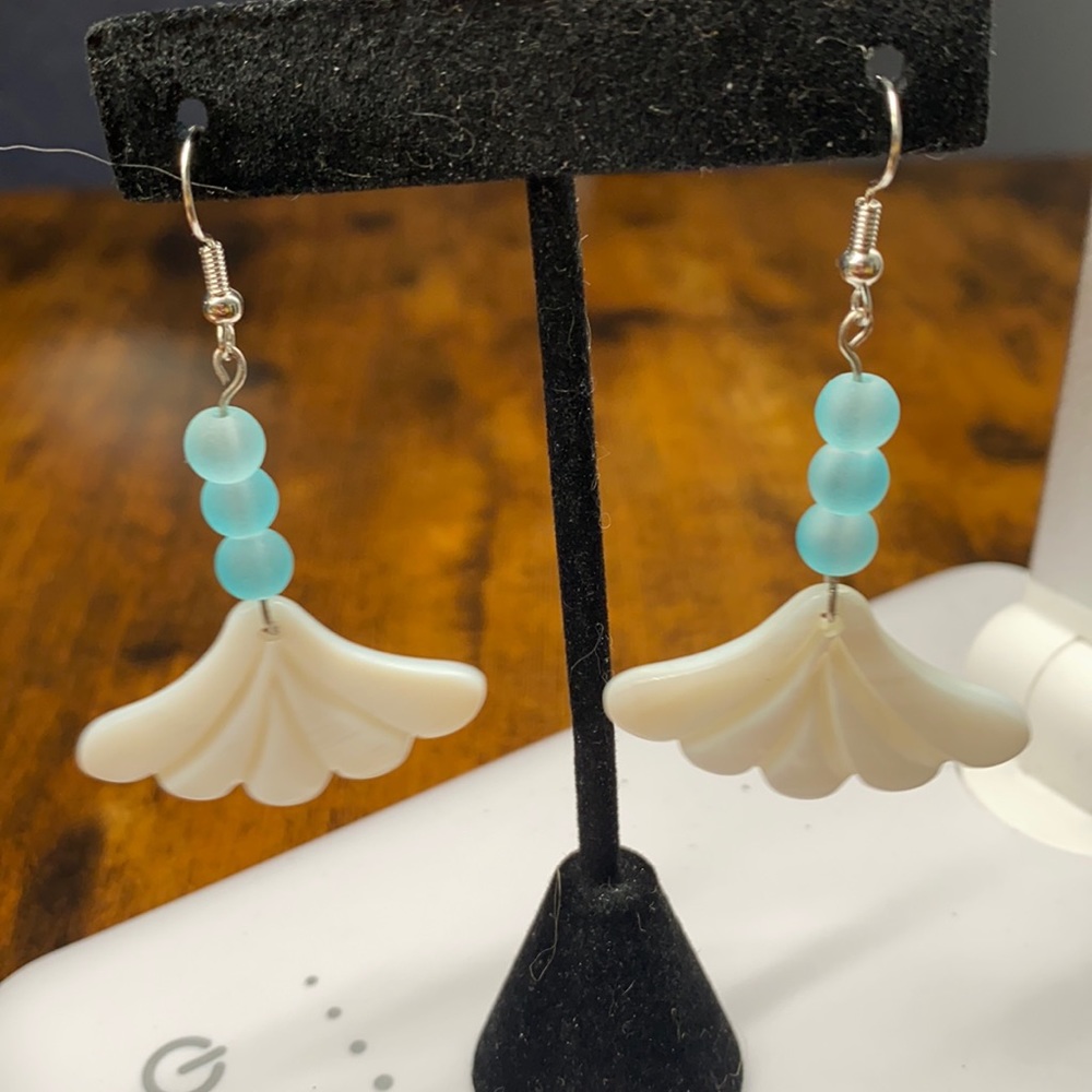 Shell earrings